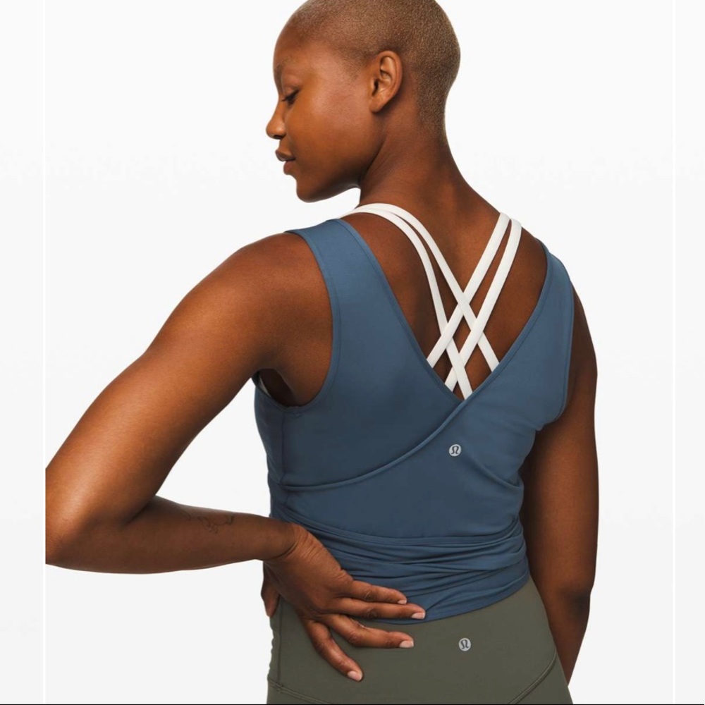 Lululemon wist me up crop top